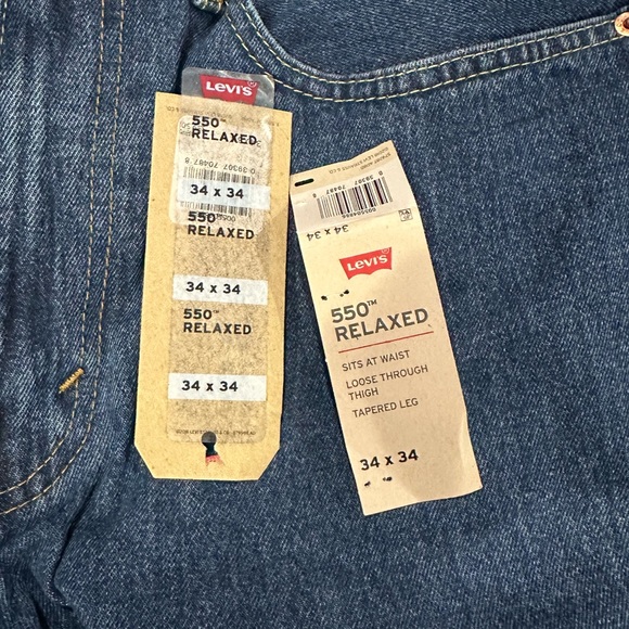 Levi’s - Picture 3 of 3